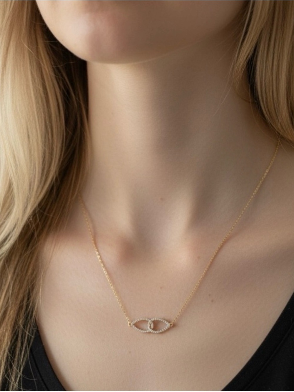 💛Gold-Tone Interlocking Pave’ Marquis Shapes Pendant Necklace/NIP💛